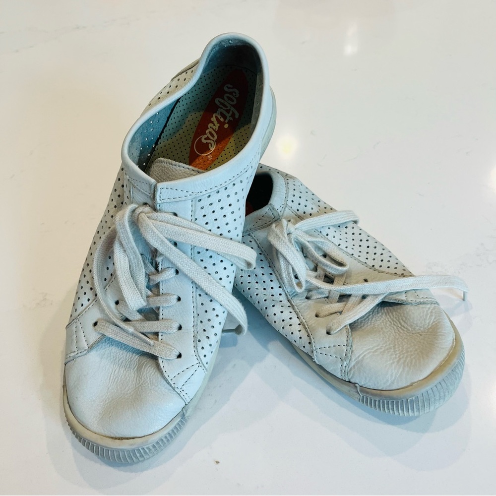 Fly London Softinos Sneakers
